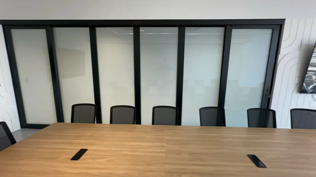 Proyecto Proyecto Bitso Torre Diana Sala Juntas Principal - Smart Film (PDLC) - Foto 4