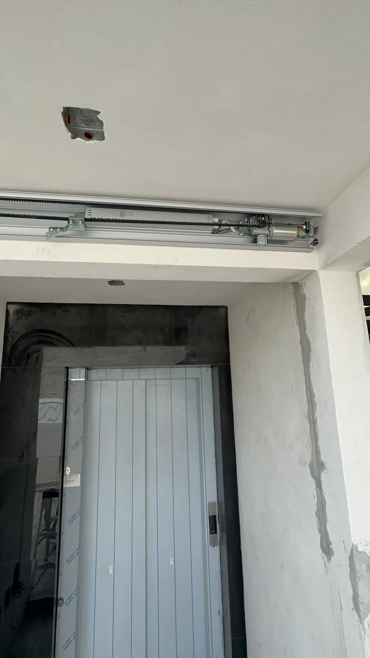 Proyecto Proyecto Elevador Residencial Puerta Automatica - Smart Film (PDLC) - Foto 12