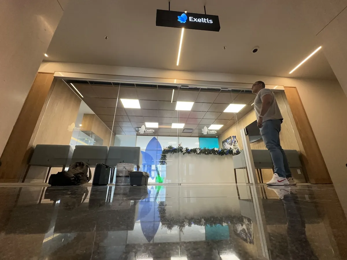 Proyecto Proyecto Exeltis Torre Anseli Puerta Automatica - Smart Film (PDLC) - Foto 15