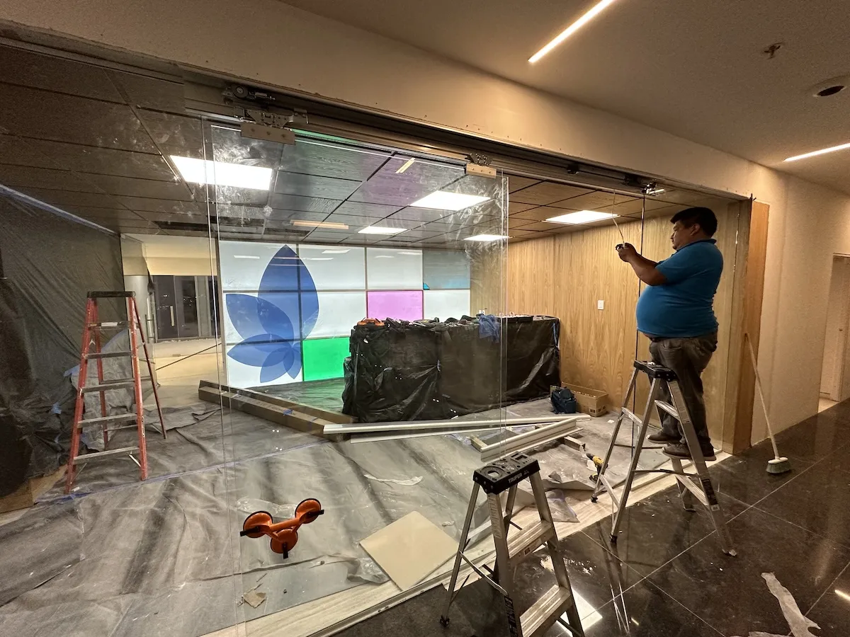 Proyecto Proyecto Exeltis Torre Anseli Puerta Automatica - Smart Film (PDLC) - Foto 9