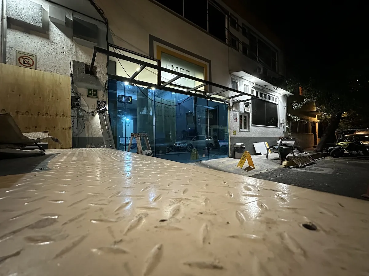 Proyecto Proyecto Fachada Med Centro Medico Puerta Automatica - Smart Film (PDLC) - Foto 24