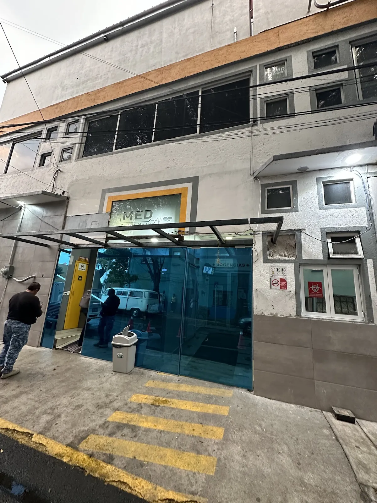 Proyecto Proyecto Fachada Med Centro Medico Puerta Automatica - Smart Film (PDLC) - Foto 27