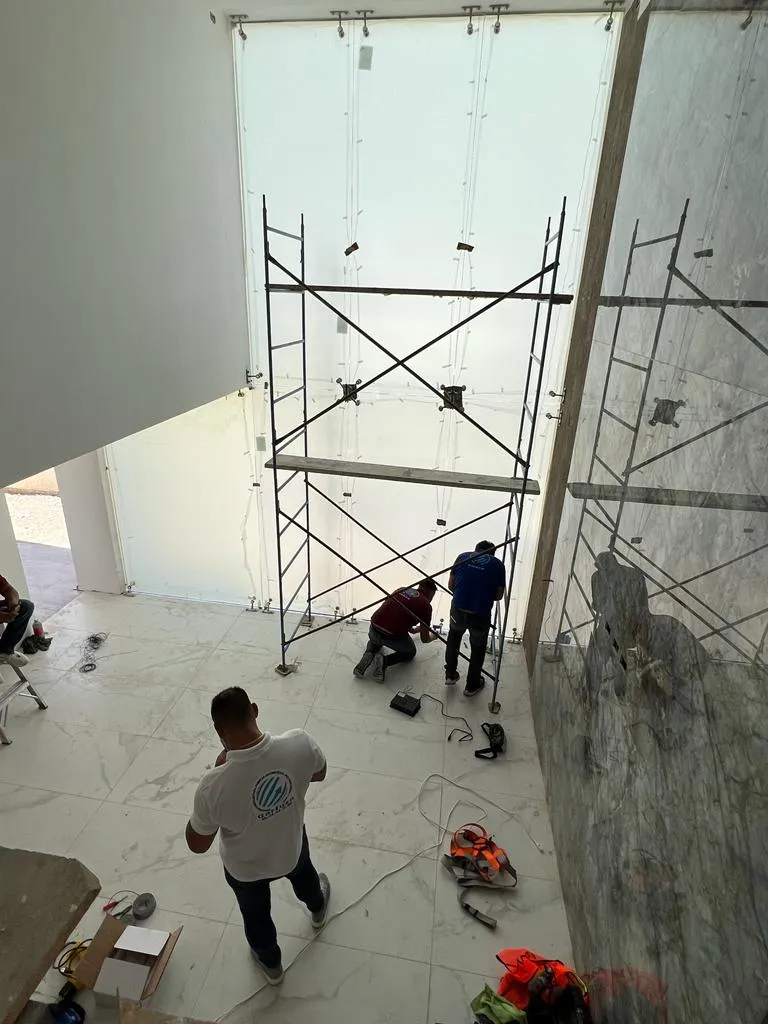 Proyecto Proyecto Fachada Principal Smart Film - Smart Film (PDLC) - Foto 3