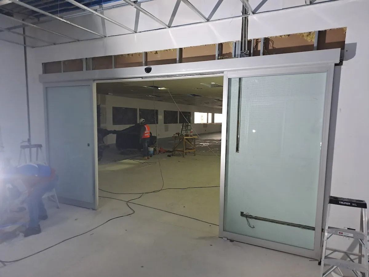 Proyecto Proyecto Farmaceutica Cordoba Veracruz Puertas Automaticas - Smart Film (PDLC) - Foto 15