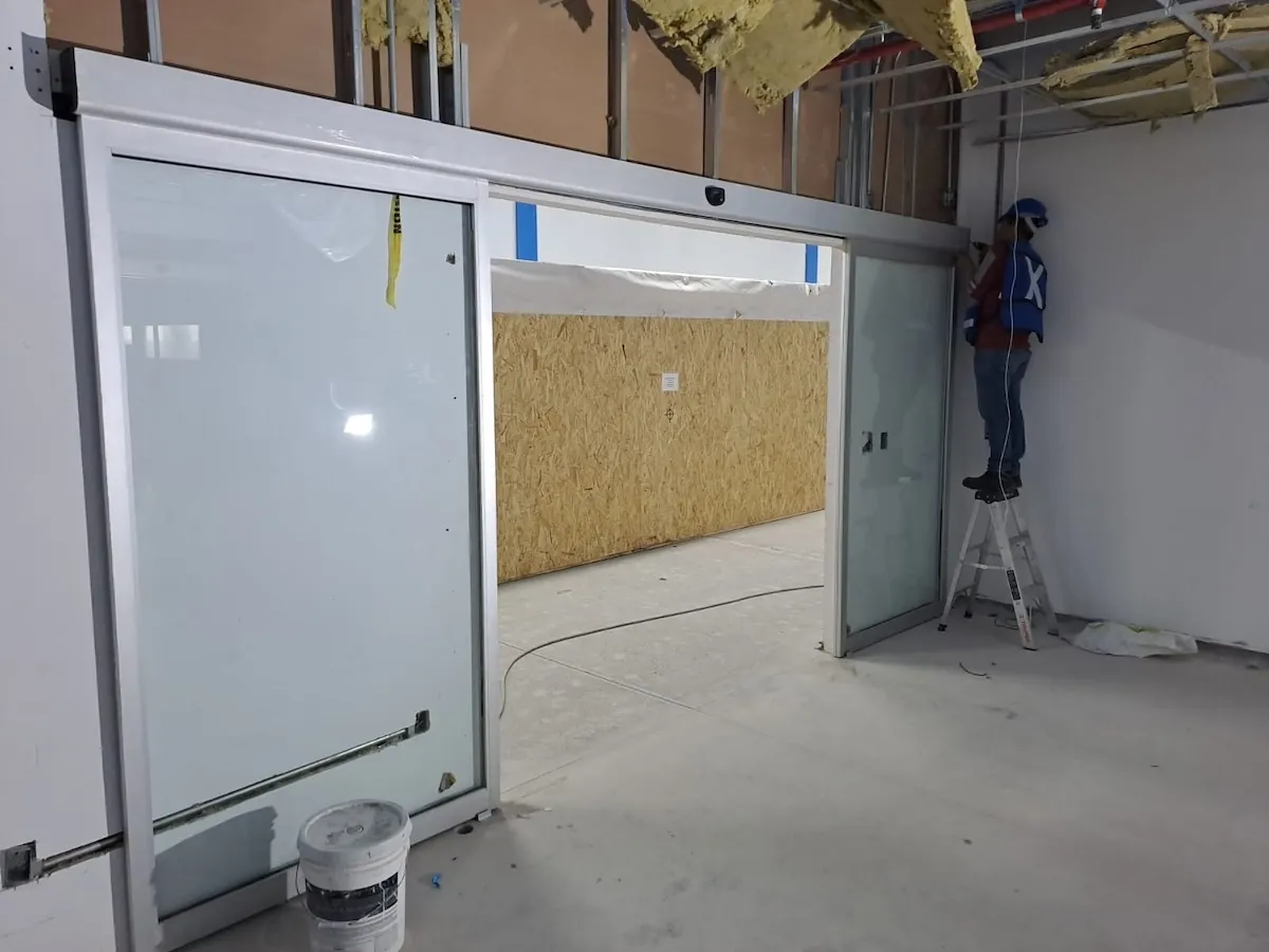 Proyecto Proyecto Farmaceutica Cordoba Veracruz Puertas Automaticas - Smart Film (PDLC) - Foto 19