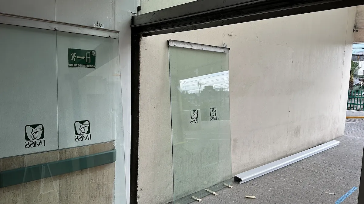 Proyecto Proyecto Hgz 2 Troncoso Puerta Automatica - Smart Film (PDLC) - Foto 4