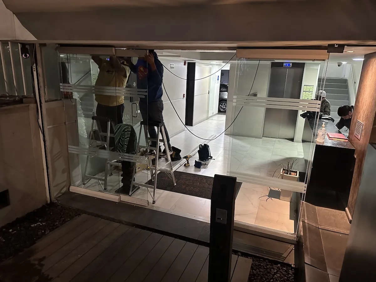 Proyecto Proyecto Hospital Santa Margarita Cdmx Puerta Automatica - Smart Film (PDLC) - Foto 6