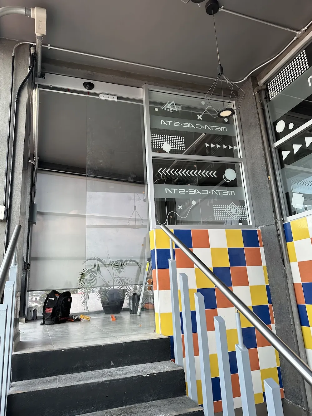 Proyecto Proyecto Meta Cae Agencia Aduanal Puerta Automatica - Smart Film (PDLC) - Foto 6