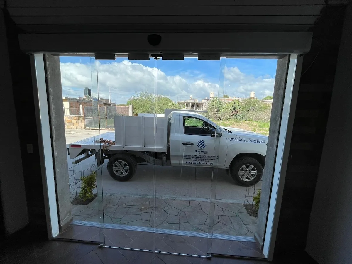 Proyecto Proyecto Mini Super Guanajuato Puerta Automatica - Smart Film (PDLC) - Foto 6