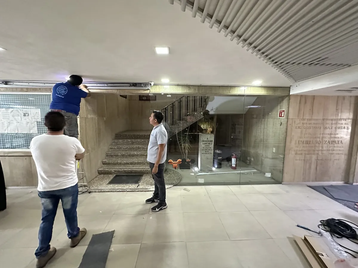 Proyecto Proyecto Puerta Cnc Buenavista - Smart Film (PDLC) - Foto 5