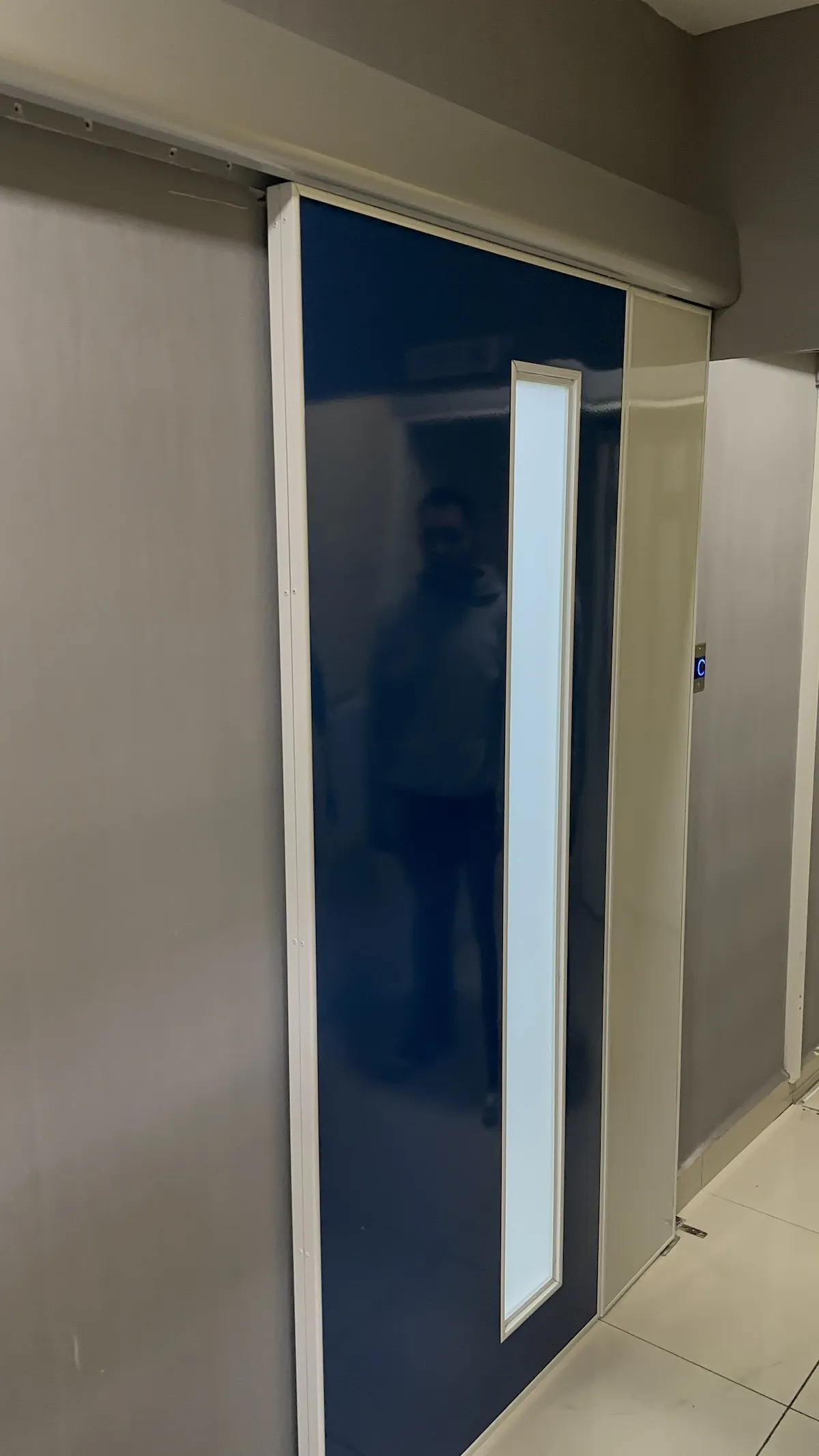 Proyecto Proyecto Puerta Hospitalaria - Smart Film (PDLC) - Foto 12