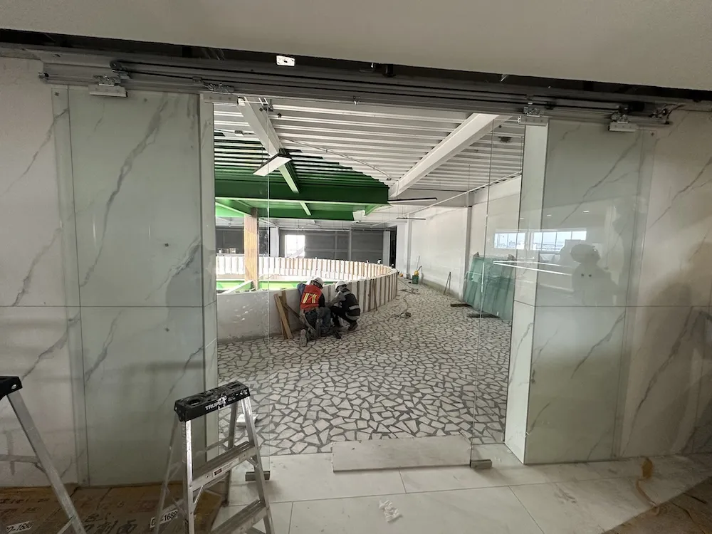 Proyecto Proyecto Restaurante Plaza China Eje Central Puerta Automatica - Smart Film (PDLC) - Foto 7