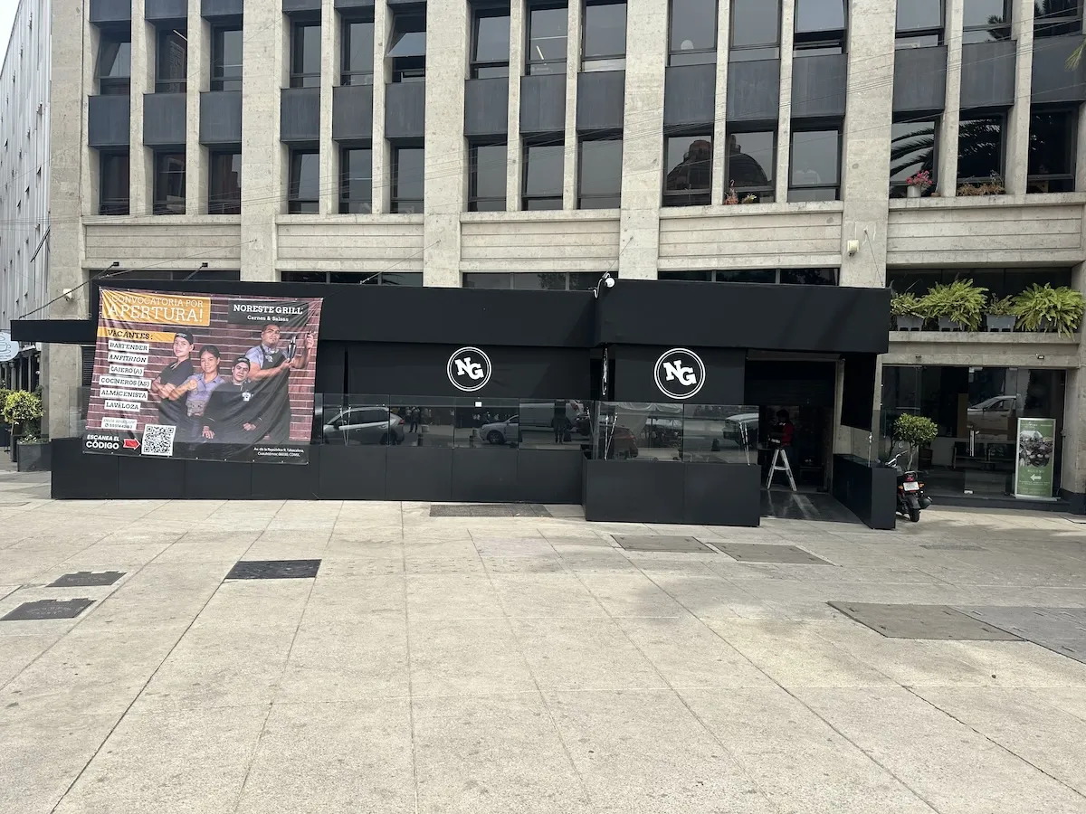 Proyecto Proyecto Restaurante Revolucion Puerta Automatica - Smart Film (PDLC) - Foto 7