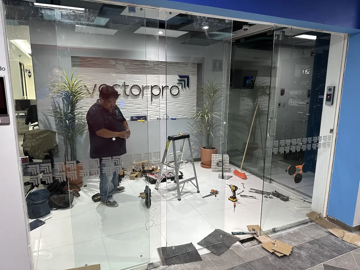 Proyecto Proyecto Vector Pro Puerta Automatica - Smart Film (PDLC) - Foto 12