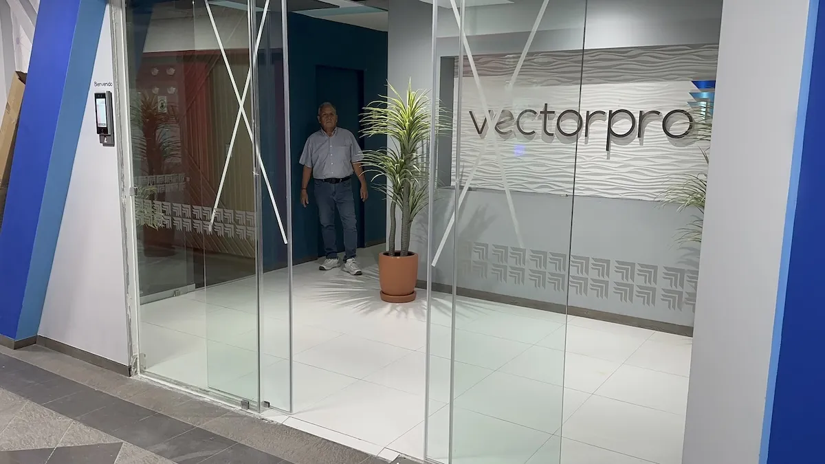 Proyecto Proyecto Vector Pro Puerta Automatica - Smart Film (PDLC) - Foto 16